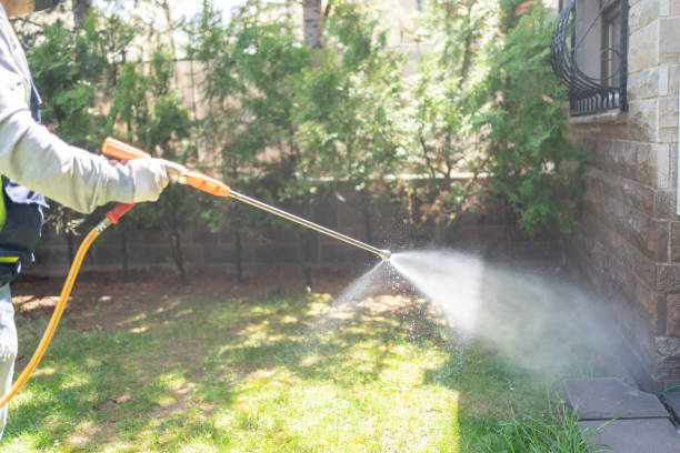 Best Commercial Pest Control Services  in Clinton, LA
